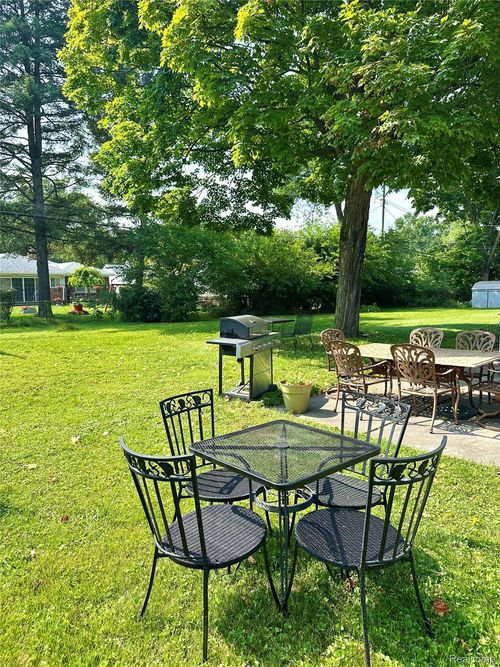 13949 Farley, Redford, MI, 48239-2828 | Card Image