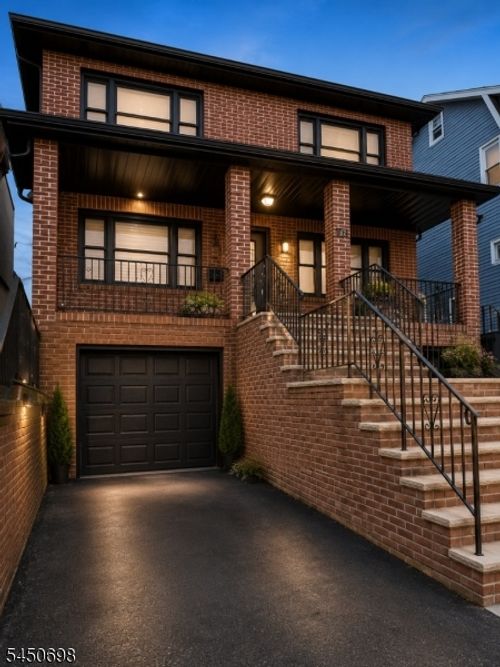 53 Hughes St, Maplewood, NJ, 07040-3303 | Card Image