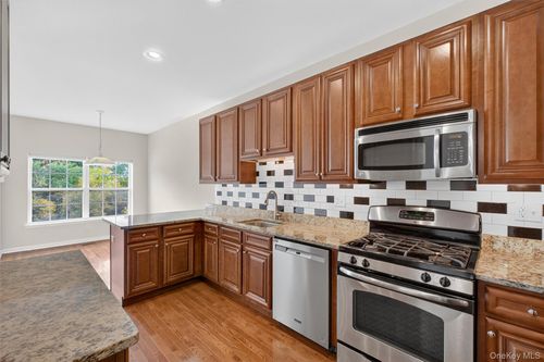 2607 Sylvan Loop, Wappingers Falls, NY, 12590-7078 | Card Image