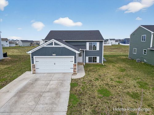 1700 Harper Grove Ln, Vicksburg, MI, 49097-7783 | Card Image