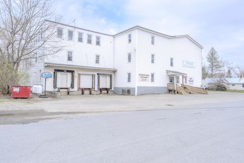 40 Dane Ave, Skowhegan, ME, 04976-2048 | Card Image