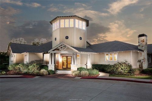 apt-1724-1725 Harvey Mitchell Pkwy S, College Station, TX, 77840-6403 | Card Image