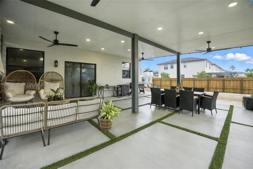 25009 Sw 108th Ave, Homestead, FL, 33032-6347 | Card Image