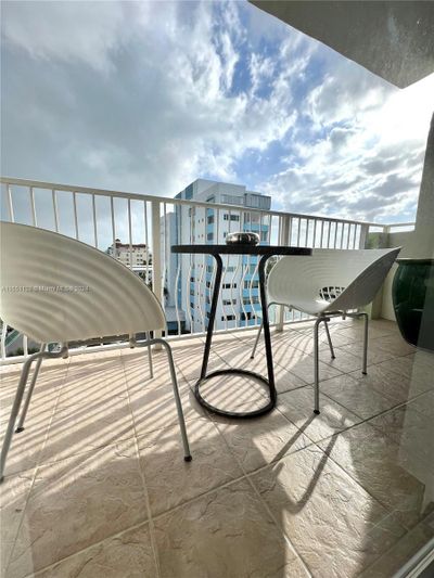 7N - 10350 W Bay Harbor Dr, Condo with 1 bedrooms, 1 bathrooms and null parking in Bay Harbor Islands FL | Image 3