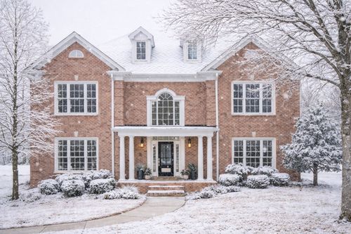 624 Burghley Ln, Franklin, TN, 37064-8231 | Card Image