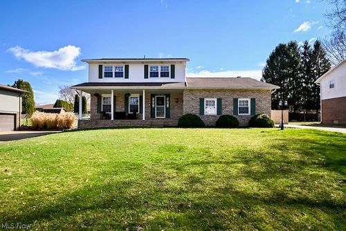 712 Tanya Ave Nw, Massillon, OH, 44646-3540 | Card Image