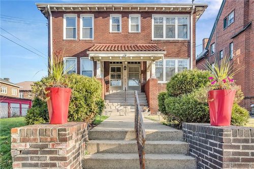 5617 Elgin St, Pittsburgh, PA, 15206-1513 | Card Image