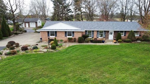 7470 Gayview Street, Louisville, OH, 44641 | Card Image