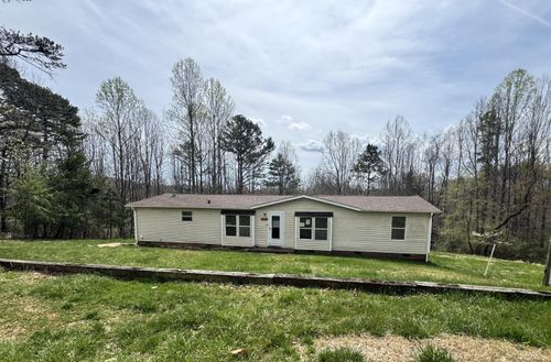 108 Cherokee Ln, Thaxton, VA, 24174-3008 | Card Image