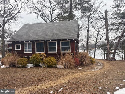 132 Club Rd, PASADENA, MD, 21122-2451 | Card Image