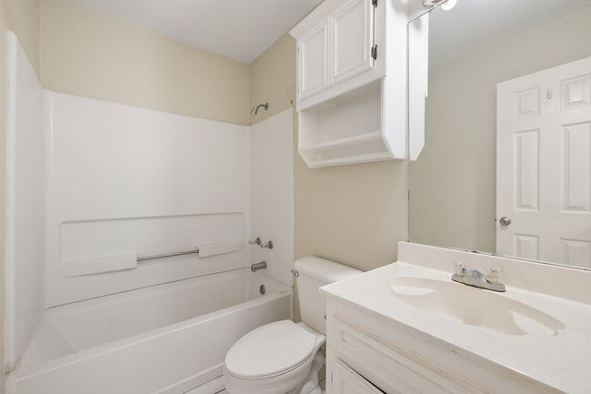 2 - 2305 Kimberly Lane, Home with 2 bedrooms, 2 bathrooms and 2 parking in Edinburg TX | Image 10