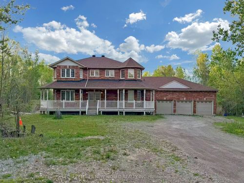 3370 Ravenshoe Rd, Keswick, ON, L4P0K8 | Card Image
