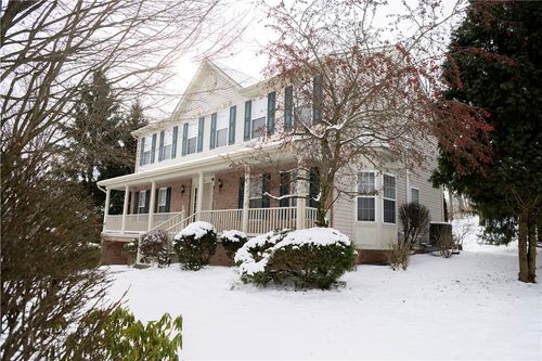203 Chadwick Trl, Cranberry Twp, PA, 16066-7913 | Card Image