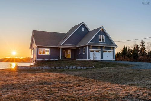 4 Emerald Dr, Three Fathom Harbour, NS, B0J2L0 | Card Image