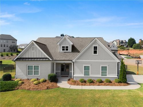 5700 Meadow View Dr, Jefferson, GA, 30549-9602 | Card Image
