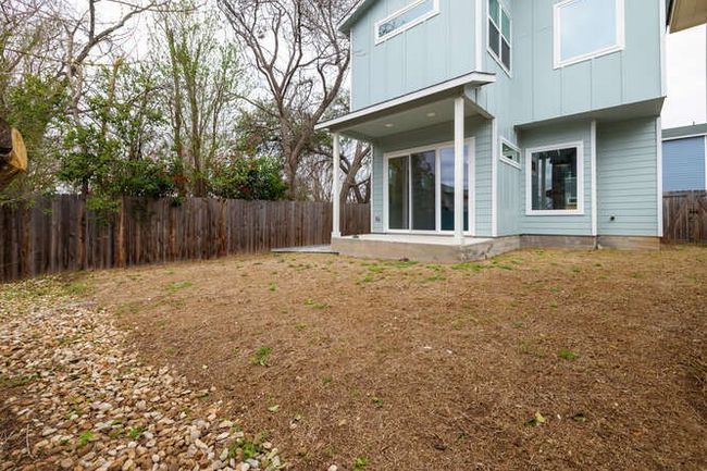 2 - 1105 Stobaugh St, Condo with 2 bedrooms, 3 bathrooms and 2 parking in Austin TX | Image 21