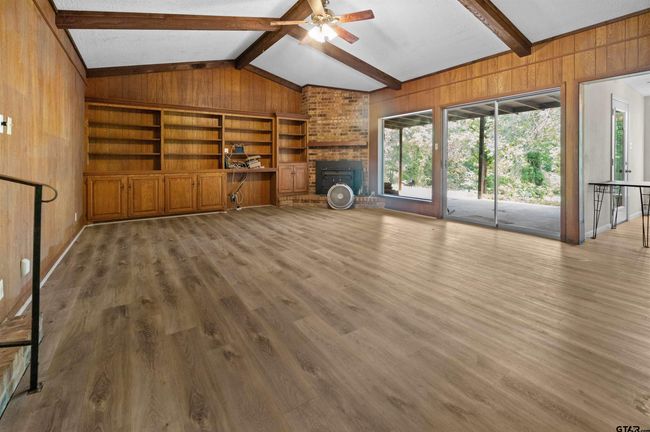 20568 State Highway 110 S, House other with 4 bedrooms, 3 bathrooms and null parking in Troup TX | Image 7