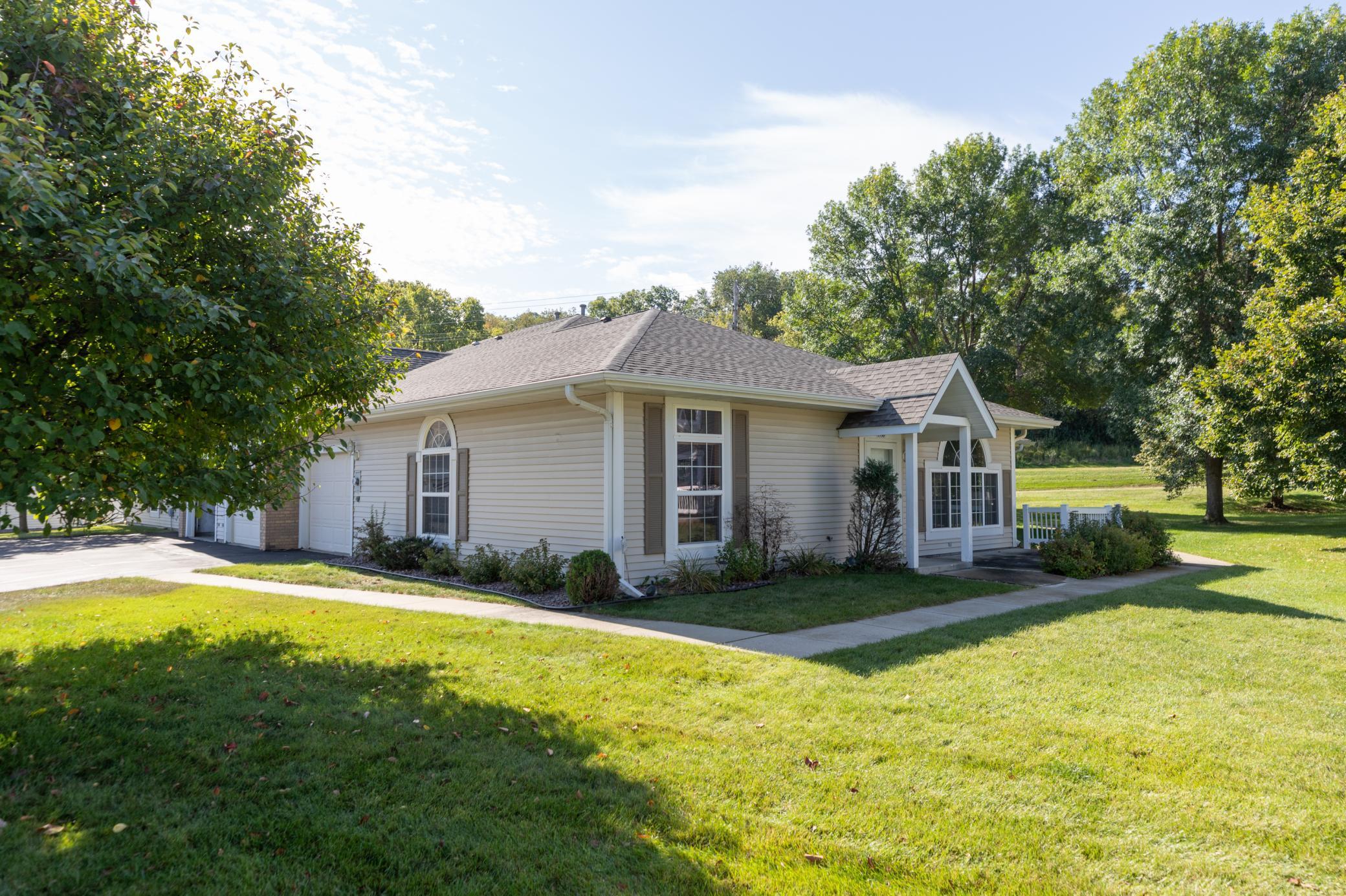 Waterford Pl, Rochester, MN 55902