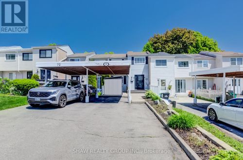 70 Frobisher Crt, Cambridge, ON, N1R6Z5 | Card Image