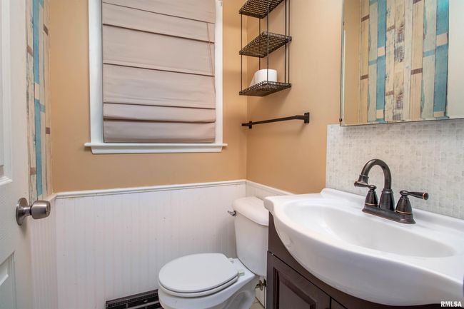 532 Meadowview Dr, House other with 4 bedrooms, 2 bathrooms and null parking in Clinton IA | Image 22