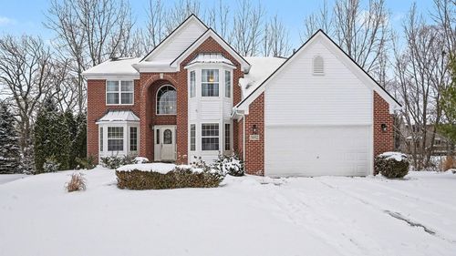 5952 Deepwood St, Canton, MI, 48188-1530 | Card Image