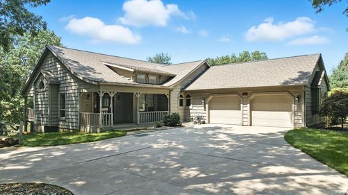 52255 Winding Waters Ln, Elkhart, IN, 46514-5715 | Card Image