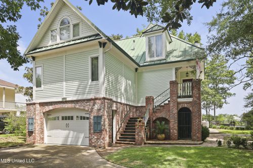 3512 River Bluff Rd, Diberville, MS, 39540-8117 | Card Image