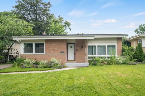 239 Kilpatrick Ave, Wilmette, IL, 60091-2932 | Card Image