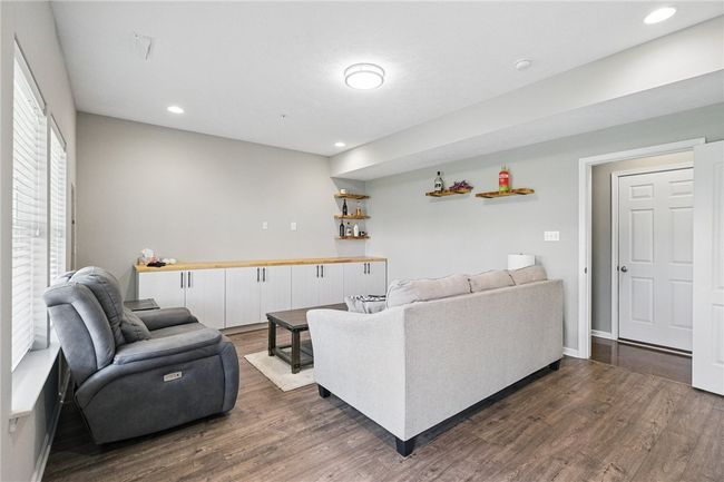 228 Eagle Dr, Townhouse with 3 bedrooms, 3 bathrooms and 2 parking in Cranberry Twp PA | Image 24