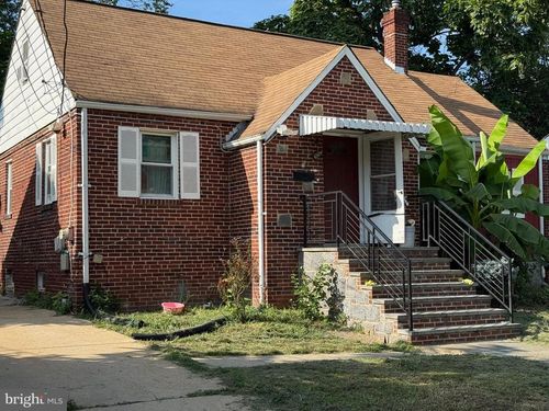 6504 Knollbrook Dr, HYATTSVILLE, MD, 20783-5018 | Card Image