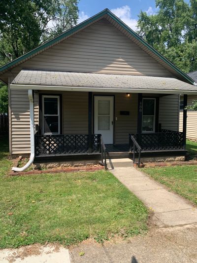 Notice the covered porch... | Image 1