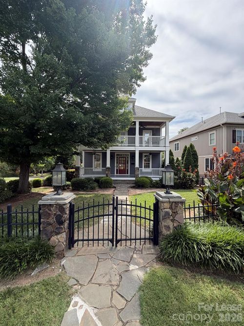 701 Mcdonald Ave, Charlotte, NC, 28203-5901 | Card Image