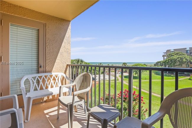 APT-3302 - 85 Folly Field Rd, Condo with 2 bedrooms, 2 bathrooms and null parking in Hilton Head Island SC | Image 7