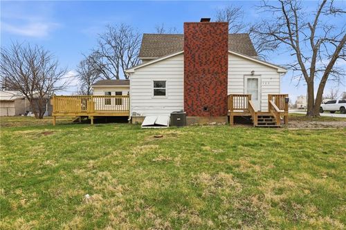 723 W Prospect St, Cameron, MO, 64429-2057 | Card Image