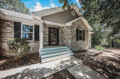 13638 Spring Rd, Bentonville, AR, 72712-8867 | Card Image