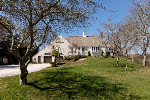 28 Mallard Dr, Orleans, MA, 02653-2220 | Card Image