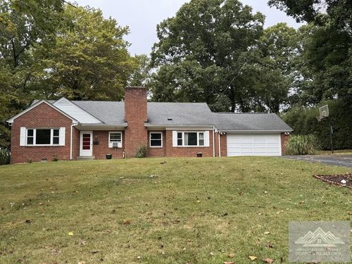 217 Oakdell Avenue, Bluefield, WV, 24701-4840 | Card Image