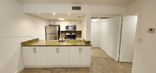 apt-132-8100 Geneva Ct, Doral, FL, 33166-4654 | Card Image