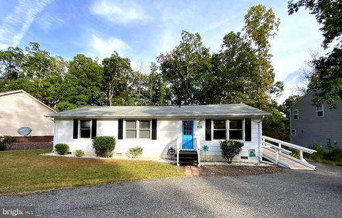 611 Yorktown Blvd, LOCUST GROVE, VA, 22508-5162 | Card Image