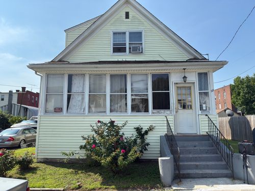 111 Otis St, Hartford, CT, 06114-2539 | Card Image