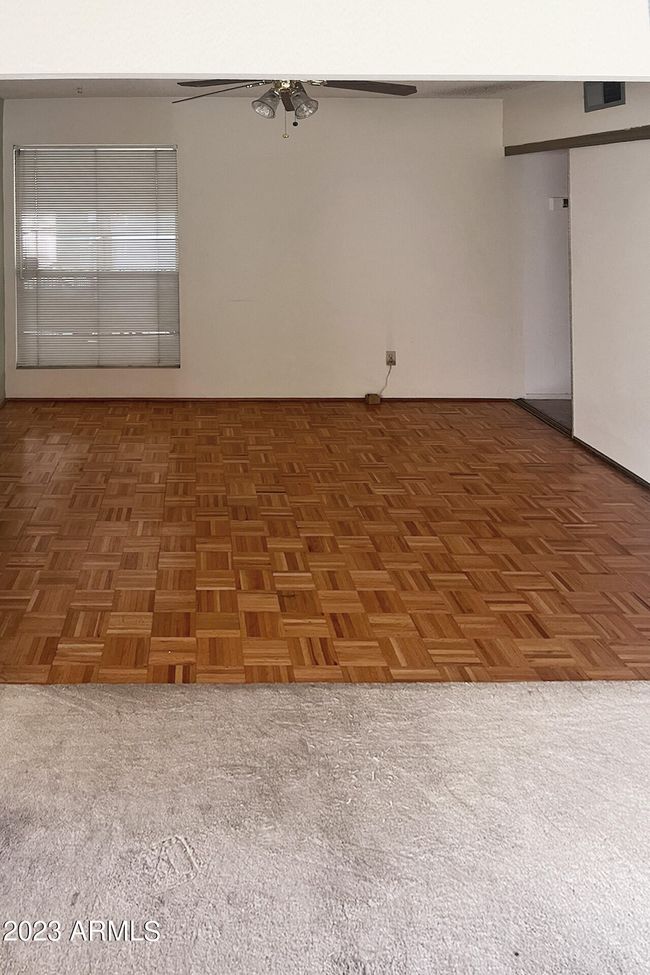 214 4608 W Maryland Avenue, Sold in Glendale Zoocasa