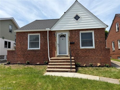 4920 E 110th St, Garfield Heights, OH, 44125-2233 | Card Image