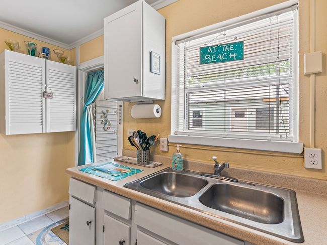 3 - 30 Parker Ave, House attached with 1 bedrooms, 1 bathrooms and 2 parking in Lanark Village FL | Image 16
