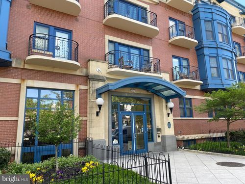 ph3-401 13th St Ne, WASHINGTON, DC, 20002-6311 | Card Image