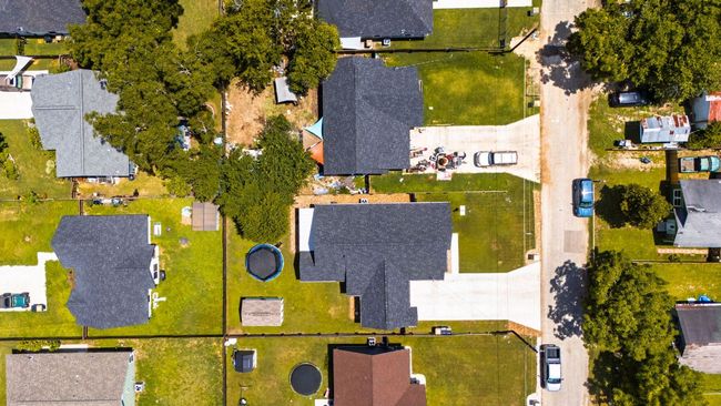 312 Holly Ave, House other with 3 bedrooms, 3 bathrooms and null parking in Luling TX | Image 28