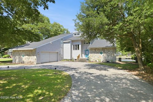 6106 Cardinal Dr, New Bern, NC, 28560-7164 | Card Image