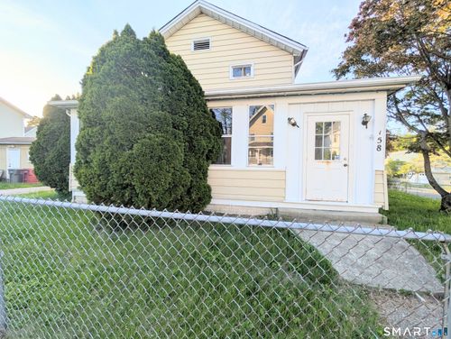 158 Cliff St, Naugatuck, CT, 06770-3948 | Card Image
