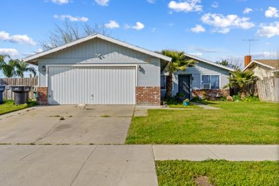 1520 E Levin Avenue, House other with 3 bedrooms, 1 bathrooms and null parking in Tulare CA | Image 1