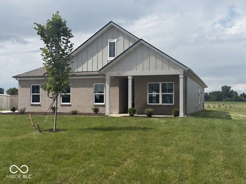 7808 Magnolia St, New Palestine, IN, 46163-9332 | Card Image