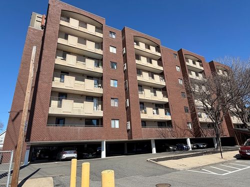 apt-203-39 Parlin St, Everett, MA, 02149-1944 | Card Image